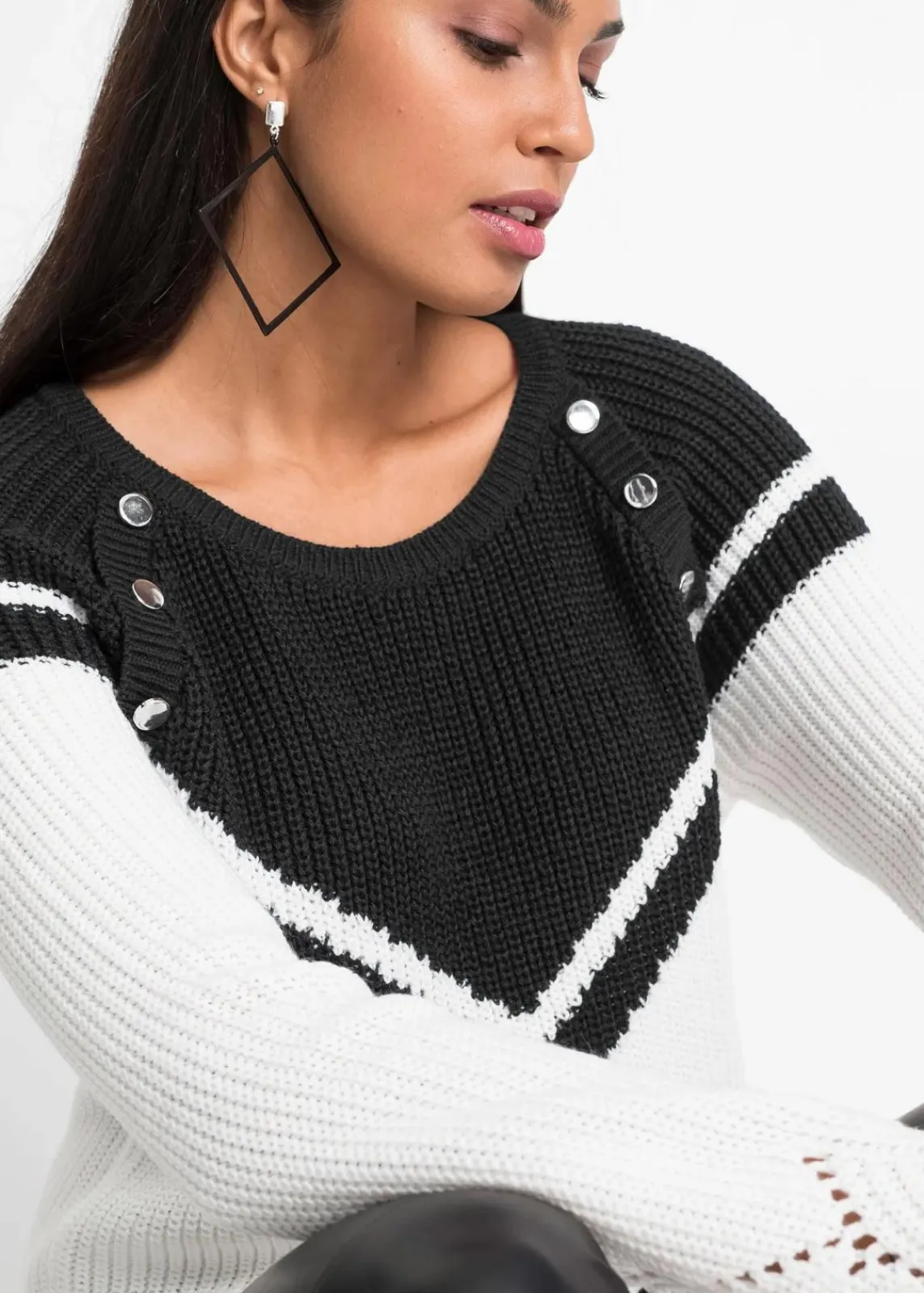 bonprix Bekleidung·Umstandsmode|Strickmode|Pullover mit Knöpfen schwarz/weiß