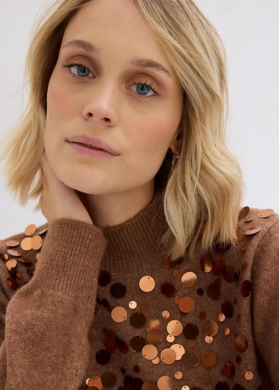 Pullover mit Pailetten|bonprix Outlet