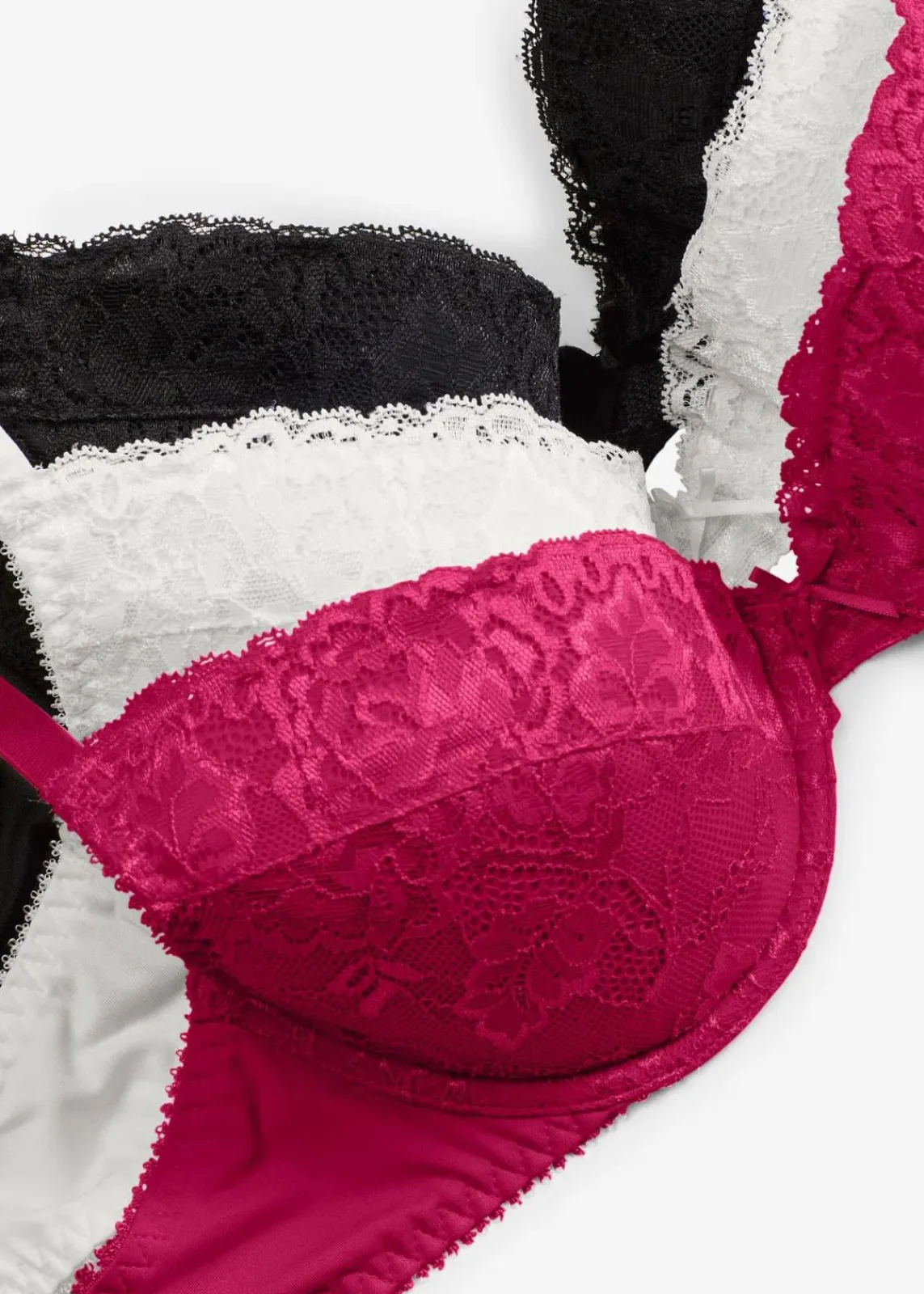 bonprix Große Cups D-H|Nachhaltigere Materialien|Push-up-BH mit feiner Spitze (3er Pack) beerenrot + ecru + schwarz