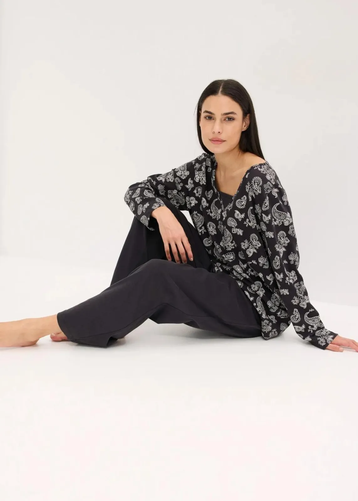 bonprix Nachtwäsche|Pyjama aus reiner Baumwolle schwarz paisley