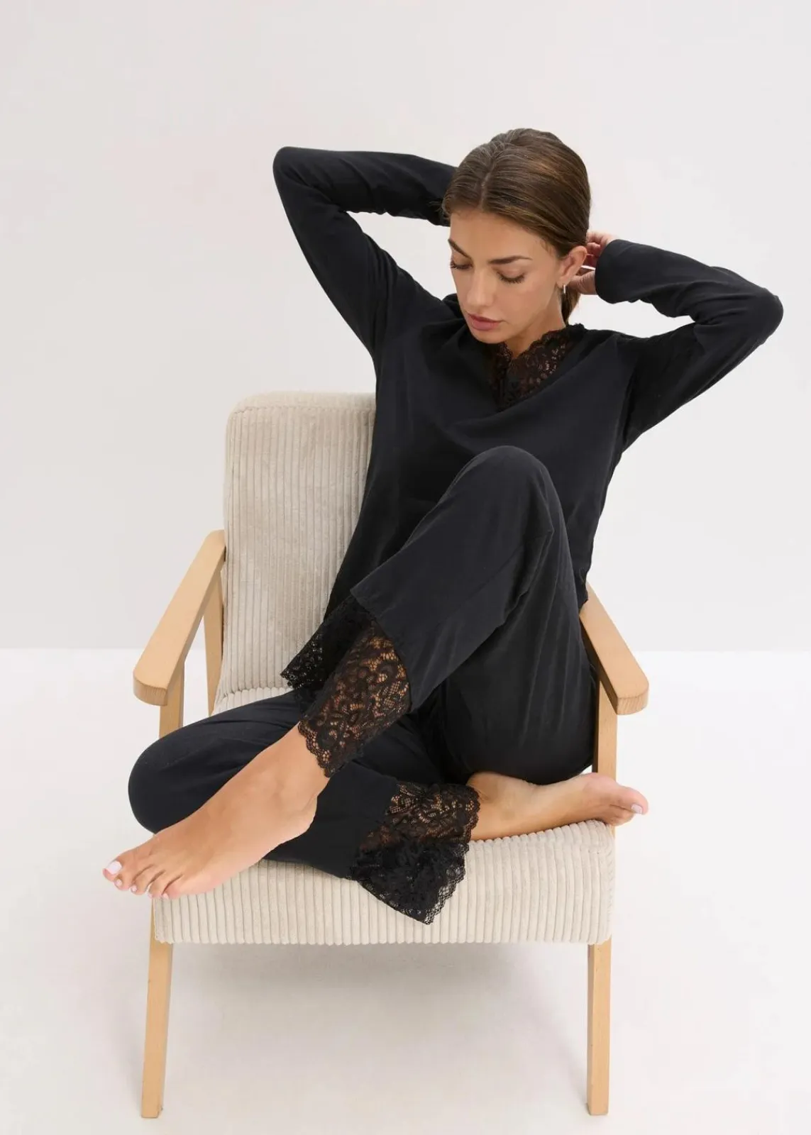 bonprix Wäsche·Nachtwäsche|Nachtwäsche|Pyjama mit zarter Spitze schwarz