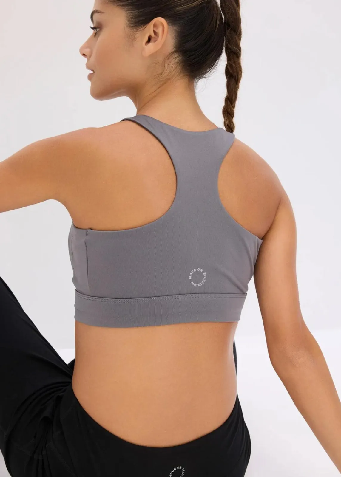 Racerback Sport-BH mit leichtem Halt|bonprix Hot