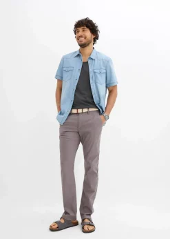 Regular Fit Chinohose mit Komfortbund und Gürtel, Straight|bonprix Sale