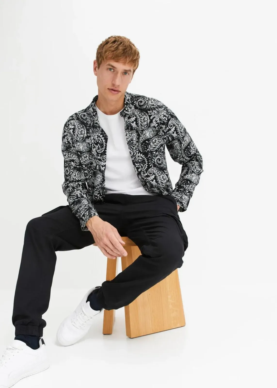 bonprix Große Größen|Hosen|Regular Fit Schlupf-Cargohose, Straight schwarz