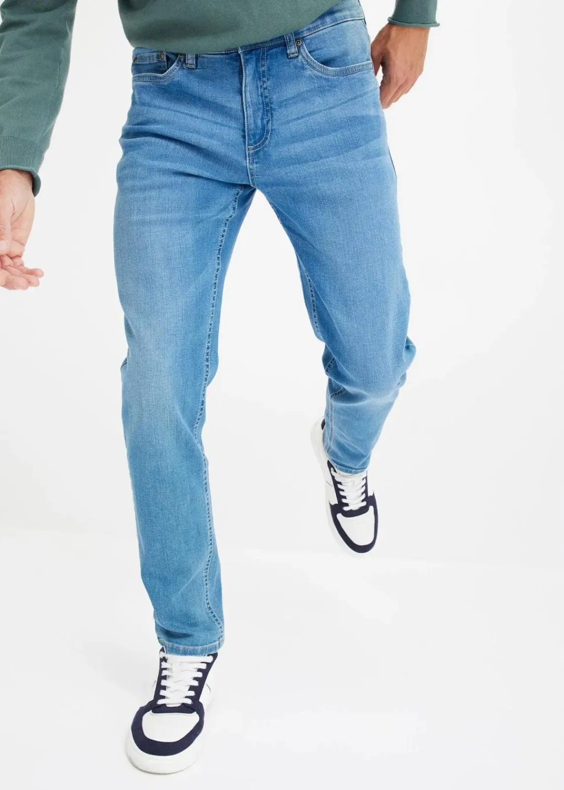 bonprix Jeans|Große Größen|Regular-Fit-Jeans, Tapered hellblau denim