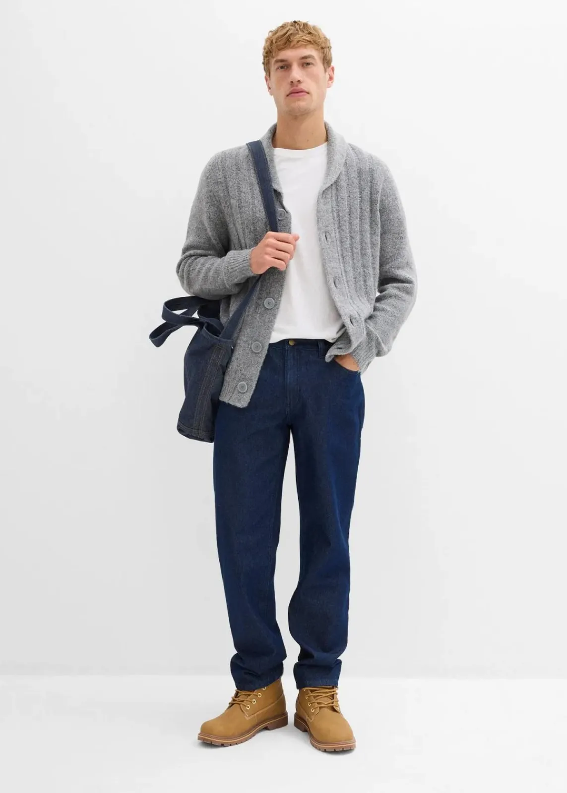 bonprix Große Größen|Jeans|Relaxed Fit Jeans aus recyclingfähiger Bio-Baumwolle, Straight tiefblau denim ungewaschen