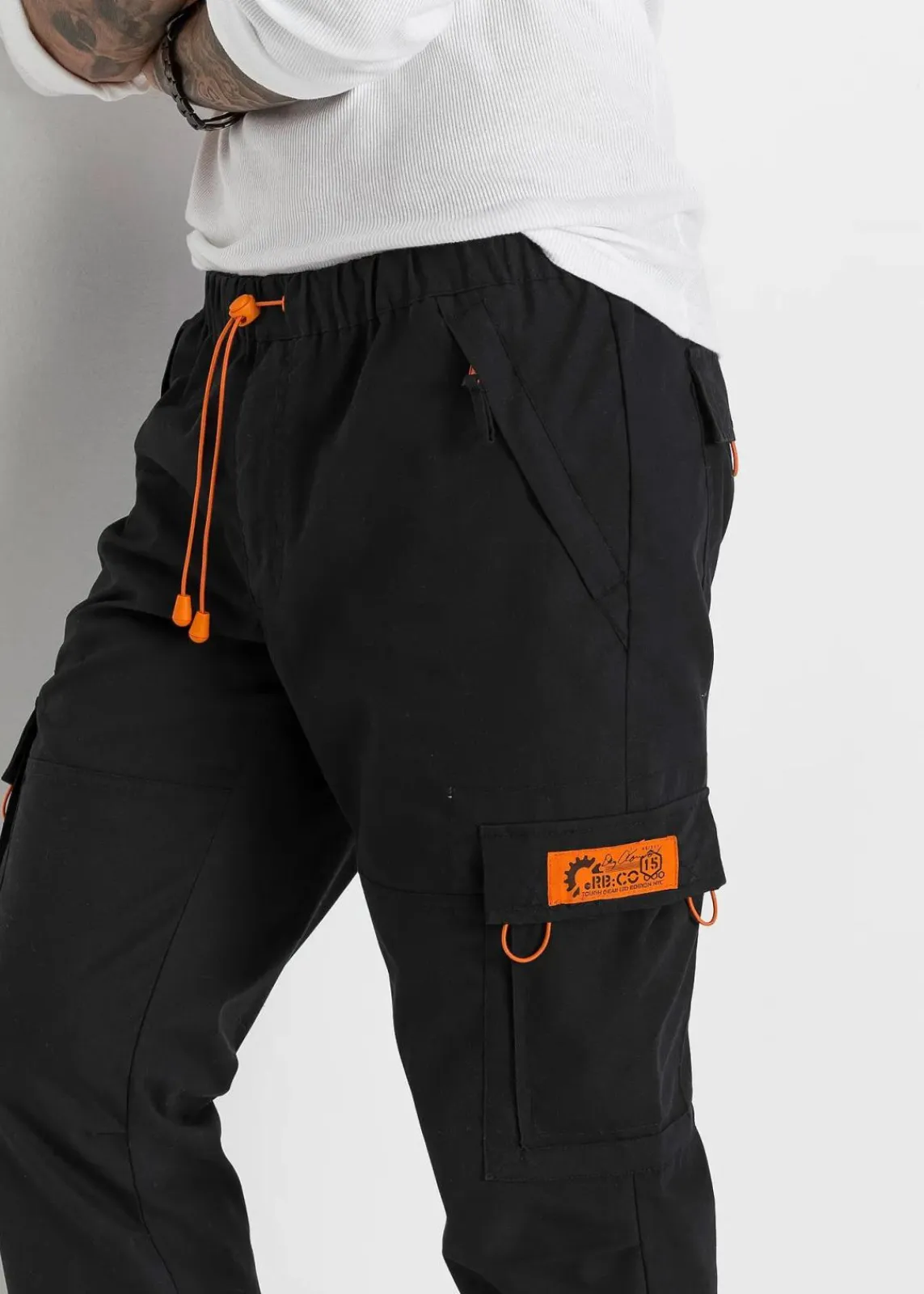 bonprix Große Größen|Hosen|Relaxed Fit Schlupf-Cargohose, Straight schwarz/orange