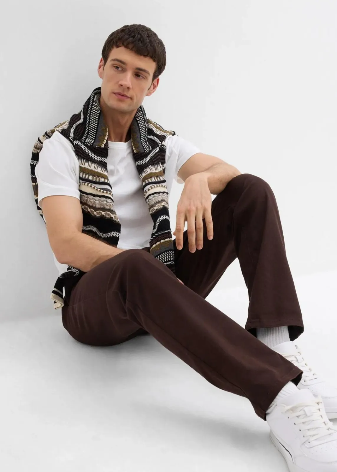 Relaxed Fit Stretch-Chinohose mit Bio Baumwolle, Straight|bonprix Sale