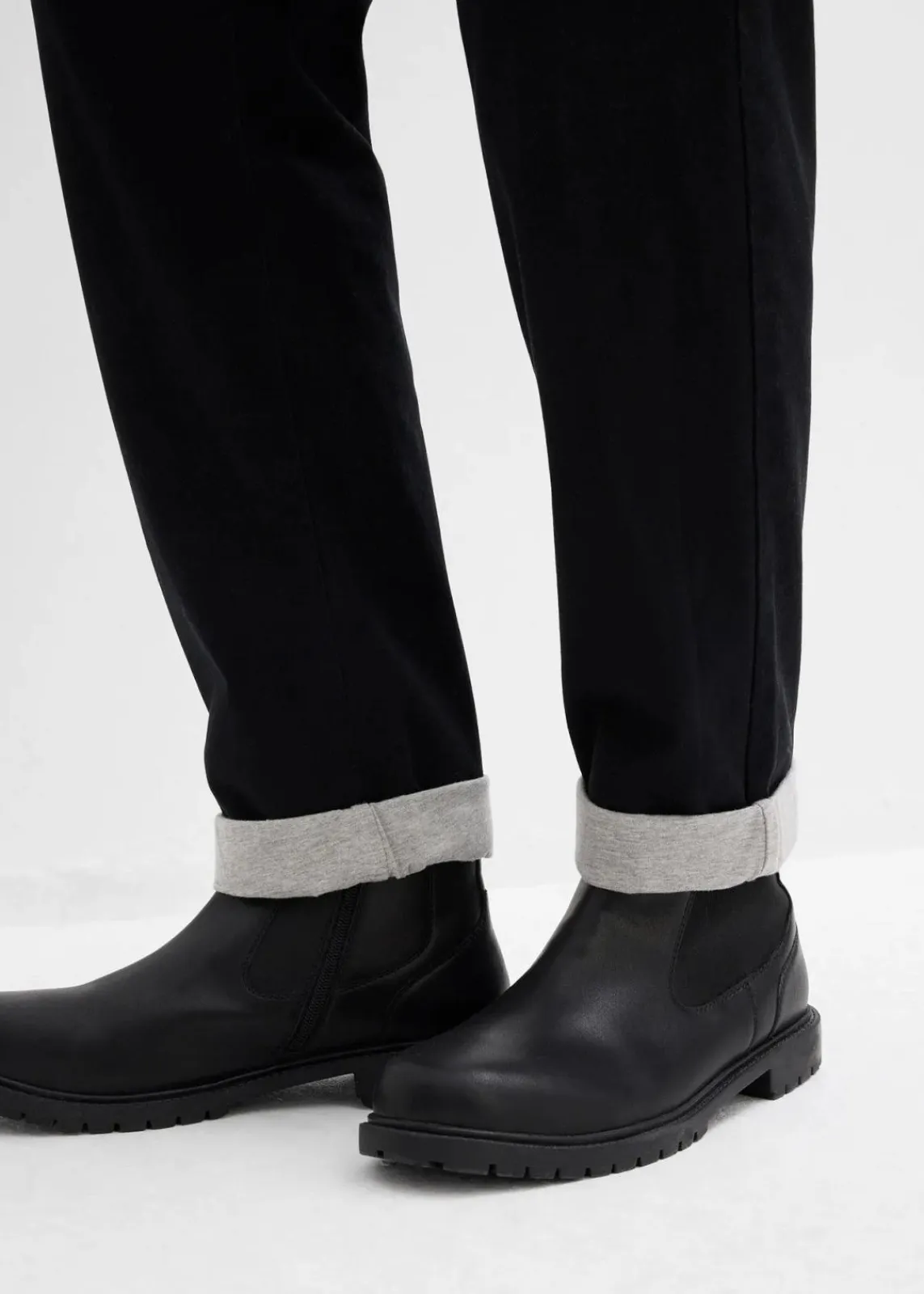 bonprix Große Größen|Thermobekleidung|Relaxed Fit Thermo-Schlupfhose, Tapered schwarz