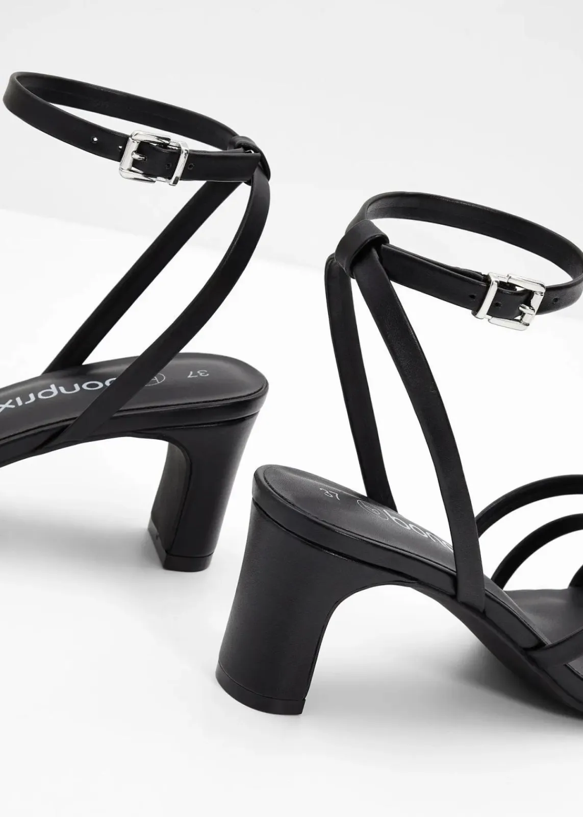 bonprix Sommerschuhe|Festliche Mode|Riemchensandaletten mit schmalem Absatz schwarz