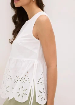 bonprix Bekleidung·Jacken & Mäntel|Blusen & Tuniken|Ärmelloses Blusentop mit Schlitz und Lochstickerei weiß
