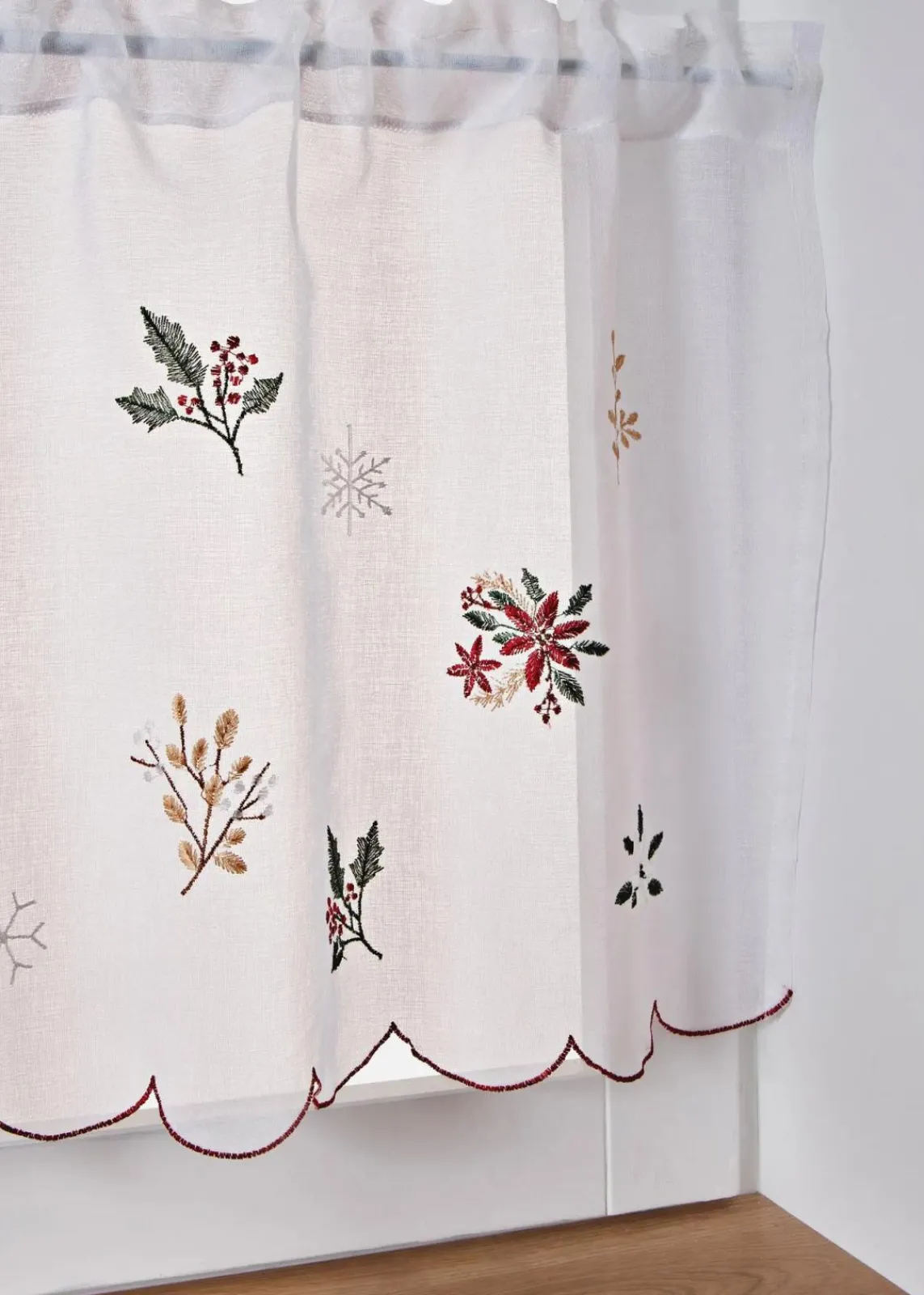 bonprix Scheibengardinen|Weihnachtsdeko & -Textilien·Gardinen|Scheibengardine mit winterlicher Stickerei weiß/bunt