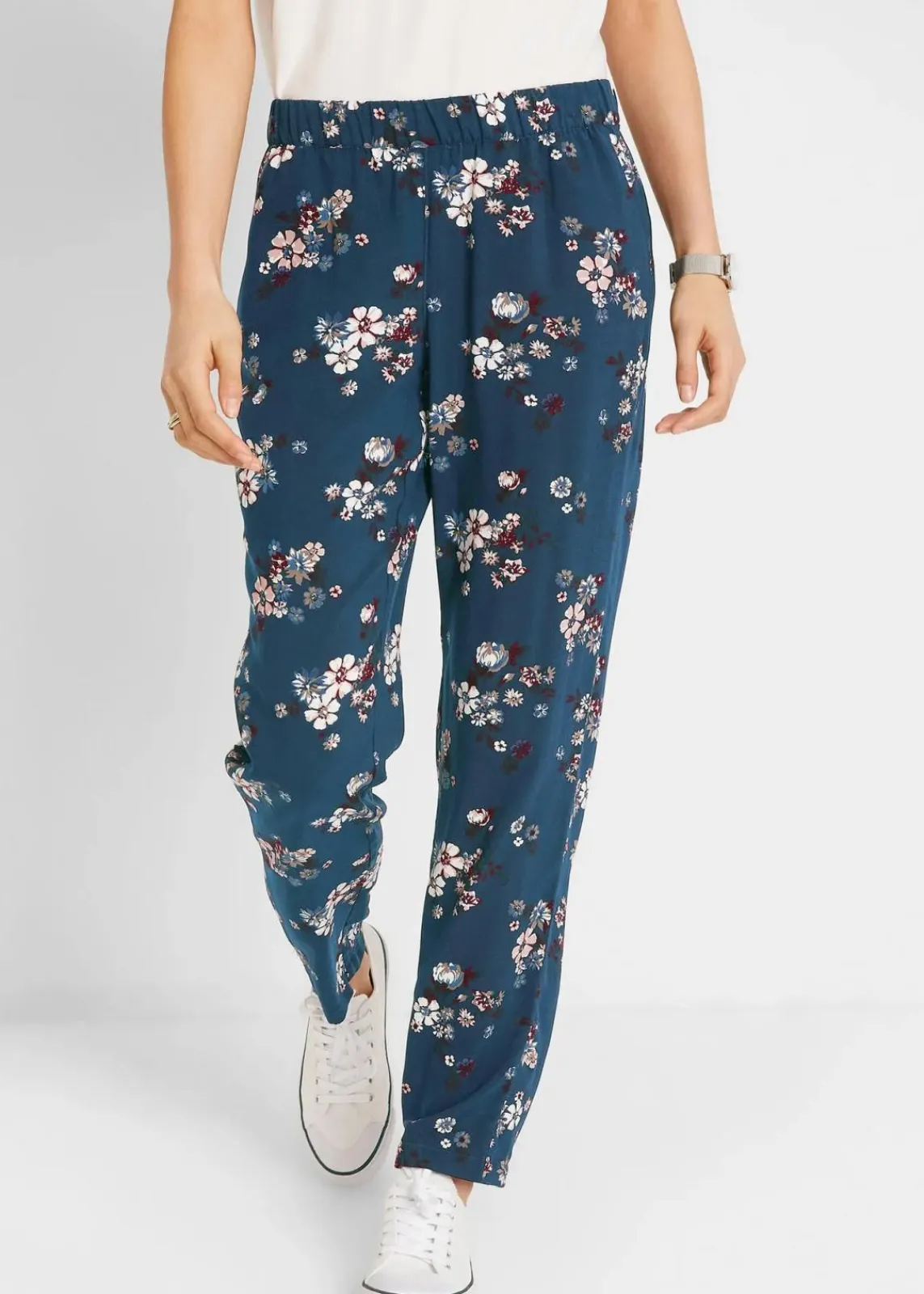 Schlupfhose aus nachhaltiger Viskose|bonprix Sale