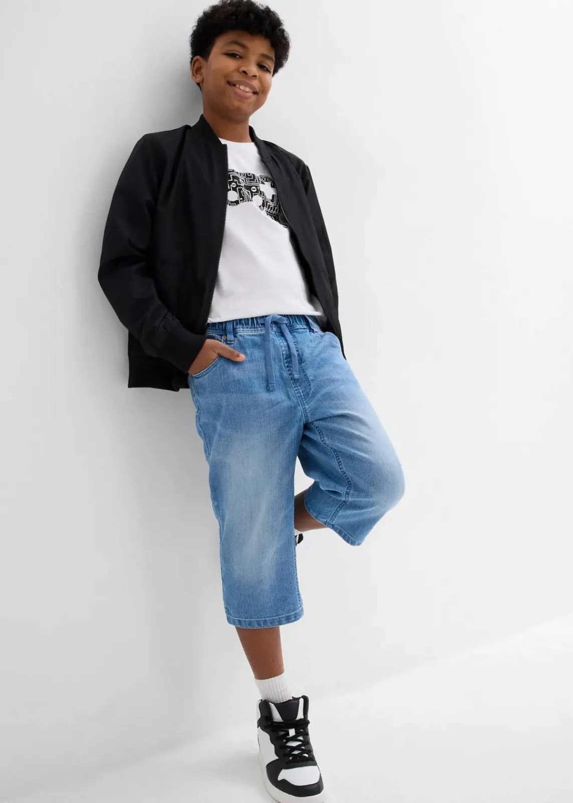 bonprix Jungen 9-16 Jahre·Jeans|Jungen 9-16 Jahre·Shorts|Schlupf-Jeans-Longbermuda, Slim Fit hellblau denim