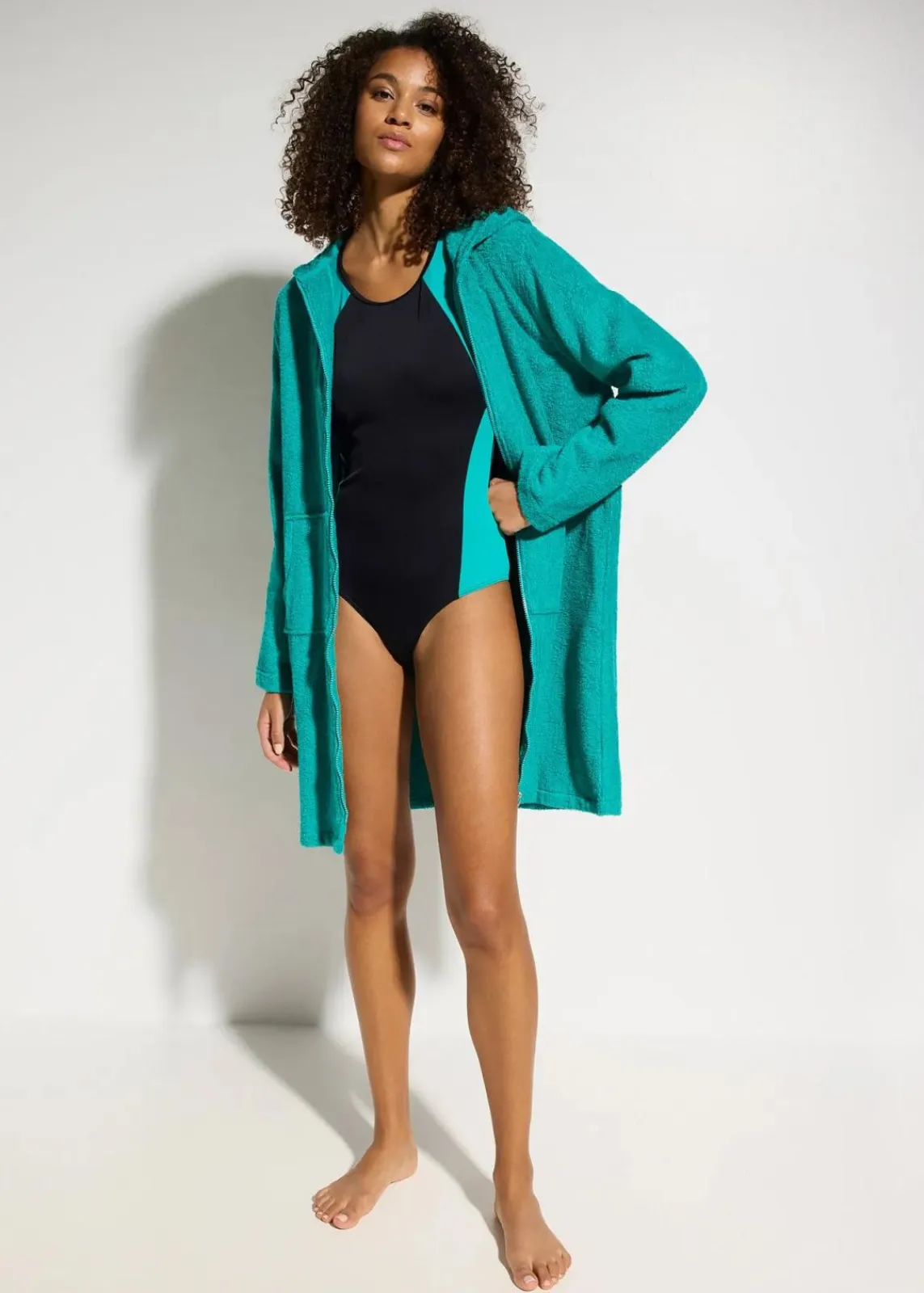 Schnelltrocknender Sport-Badeanzug mit Racerback|bonprix Hot