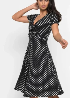 bonprix Nachhaltigere Materialien|Kleider|Shirtkleid schwarz/weiß gepunktet