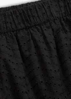 Shorts mit Lochstickerei|bonprix Sale