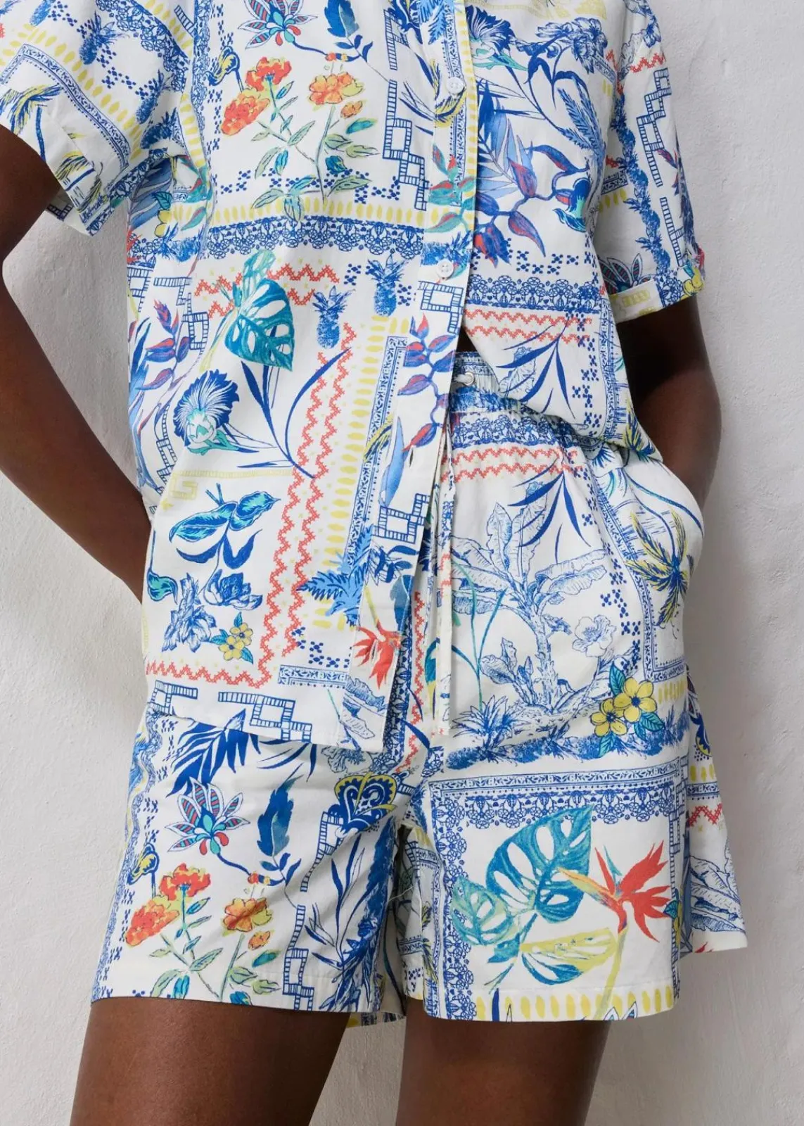 Shorts mit Seidenanteil|bonprix Clearance