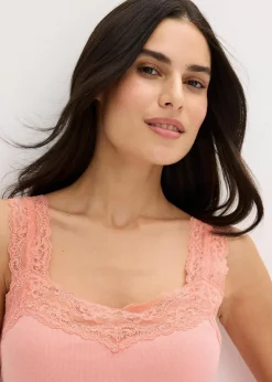 bonprix Wäsche·Nachtwäsche|Nachtwäsche|Shorty mit zartem Spitzenbesatz antikrosa