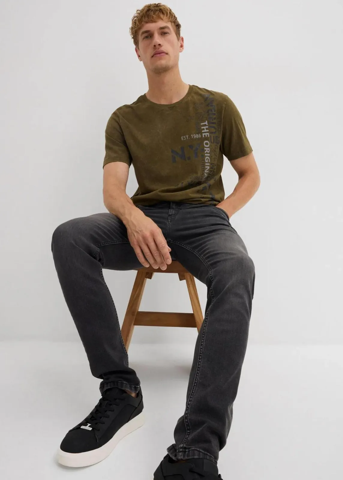 bonprix Jeans|Große Größen|Slim Fit Stretch-Jeans, Straight schwarz denim used