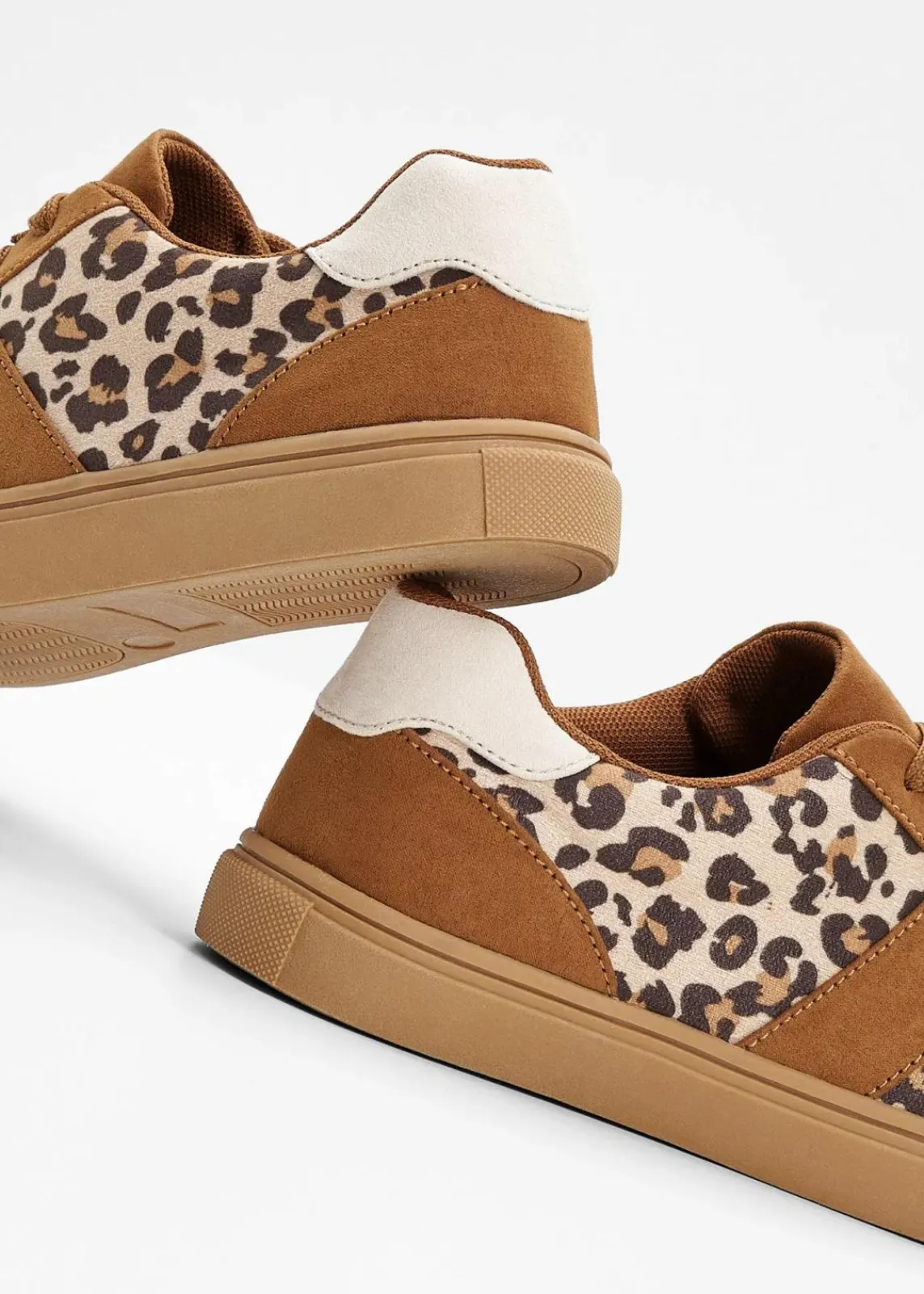 bonprix Sneaker|Sneaker braun leo bedruckt