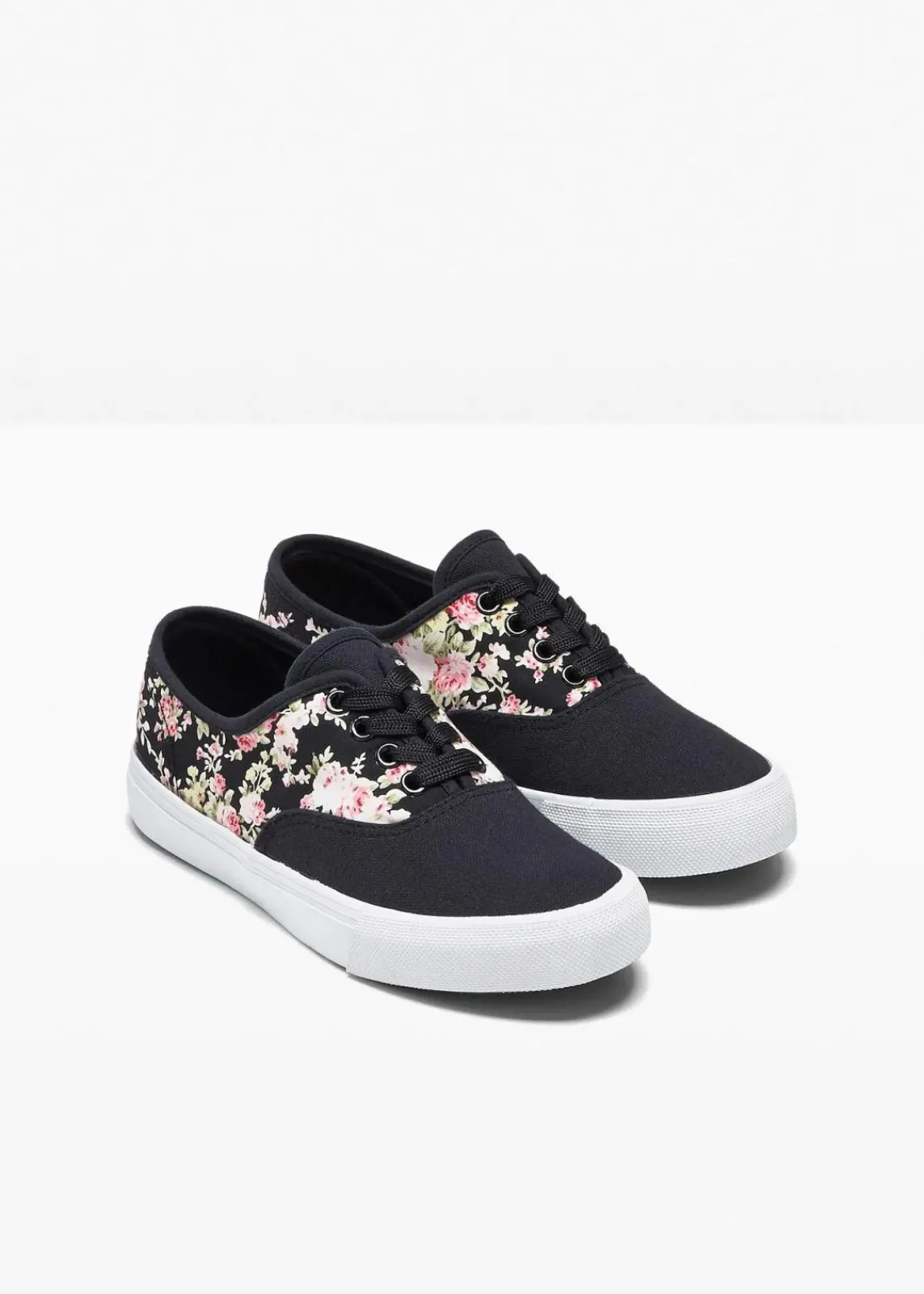 bonprix Sneaker|Schuhe & Accessoires In Spezialgrößen·Schuhe In Übergröße|Sneaker aus Baumwoll-Canvas schwarz geblümt