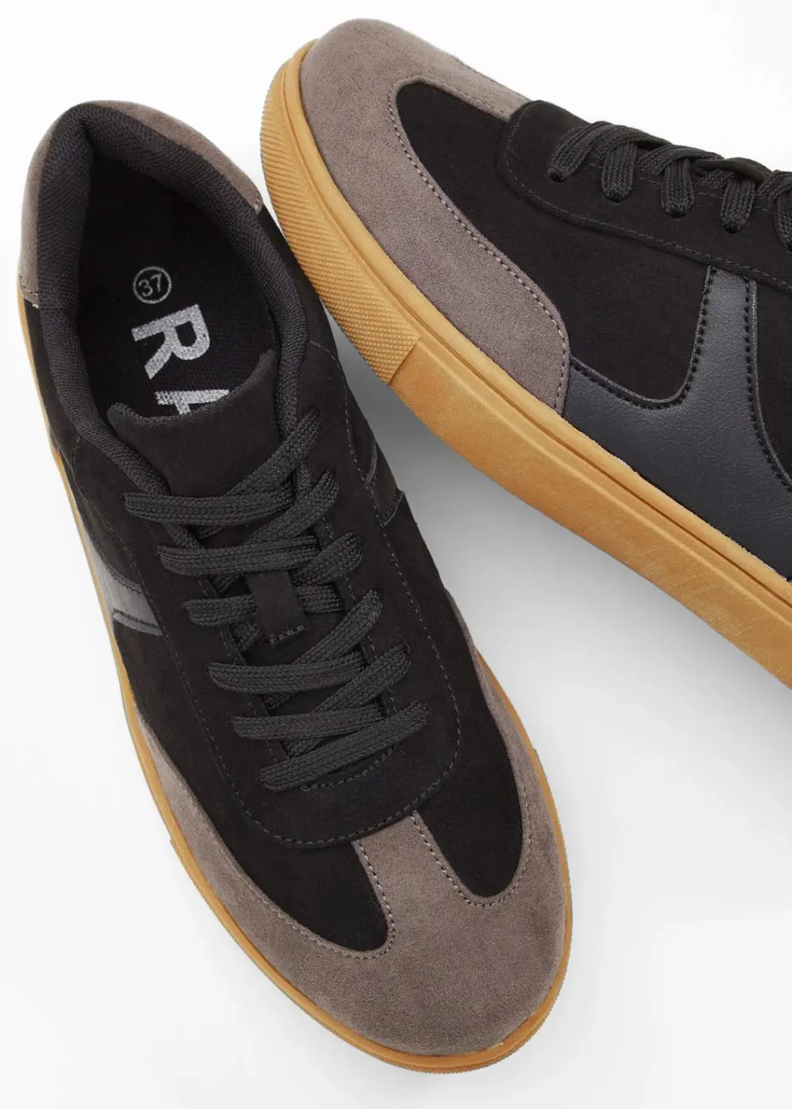 bonprix Sneaker|Sneaker im Retrolook schwarz/grau