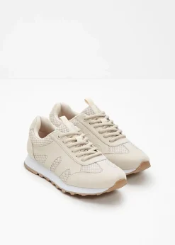 Sneaker mit Mesh-Einsatz|bonprix Hot