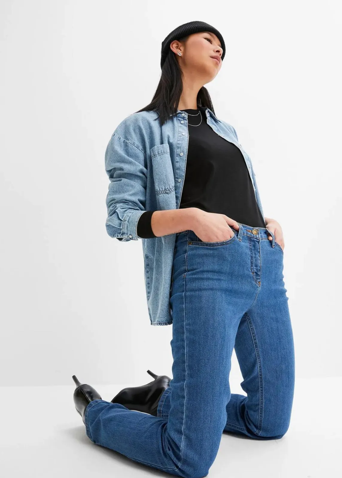 bonprix Jeans|Kurzgrößen|Straight Jeans Mid Waist, Stretch blau