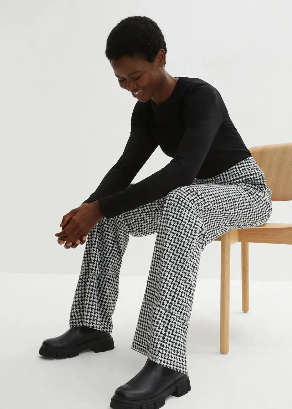 Stretch-Hose mit Hahnentrittmuster, Wide leg|bonprix New