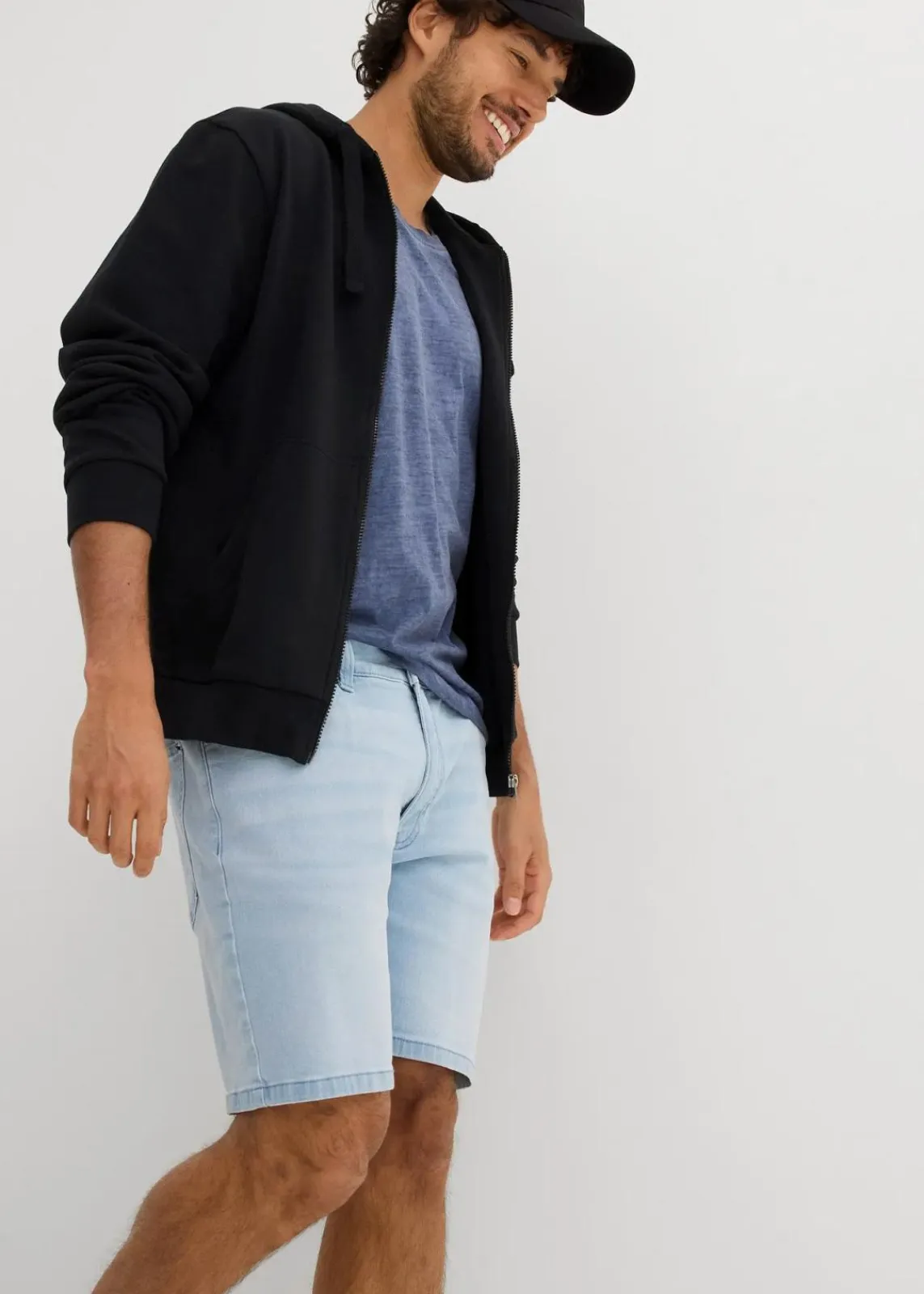 Stretch-Jeans-Shorts, Loose Fit extra weit|bonprix Outlet