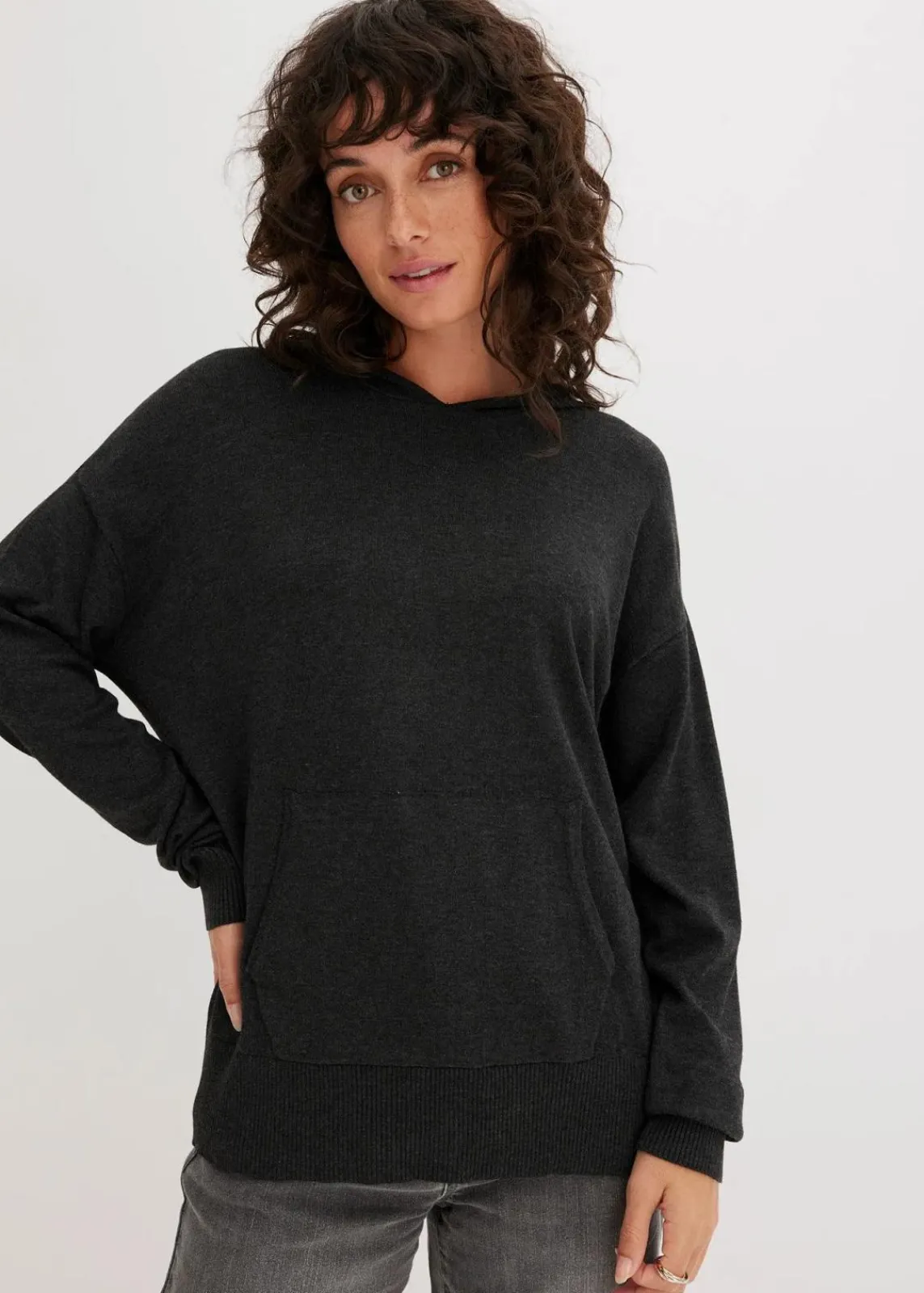 Strick-Hoodie mit Kängurutasche aus Viskose-Mix|bonprix New