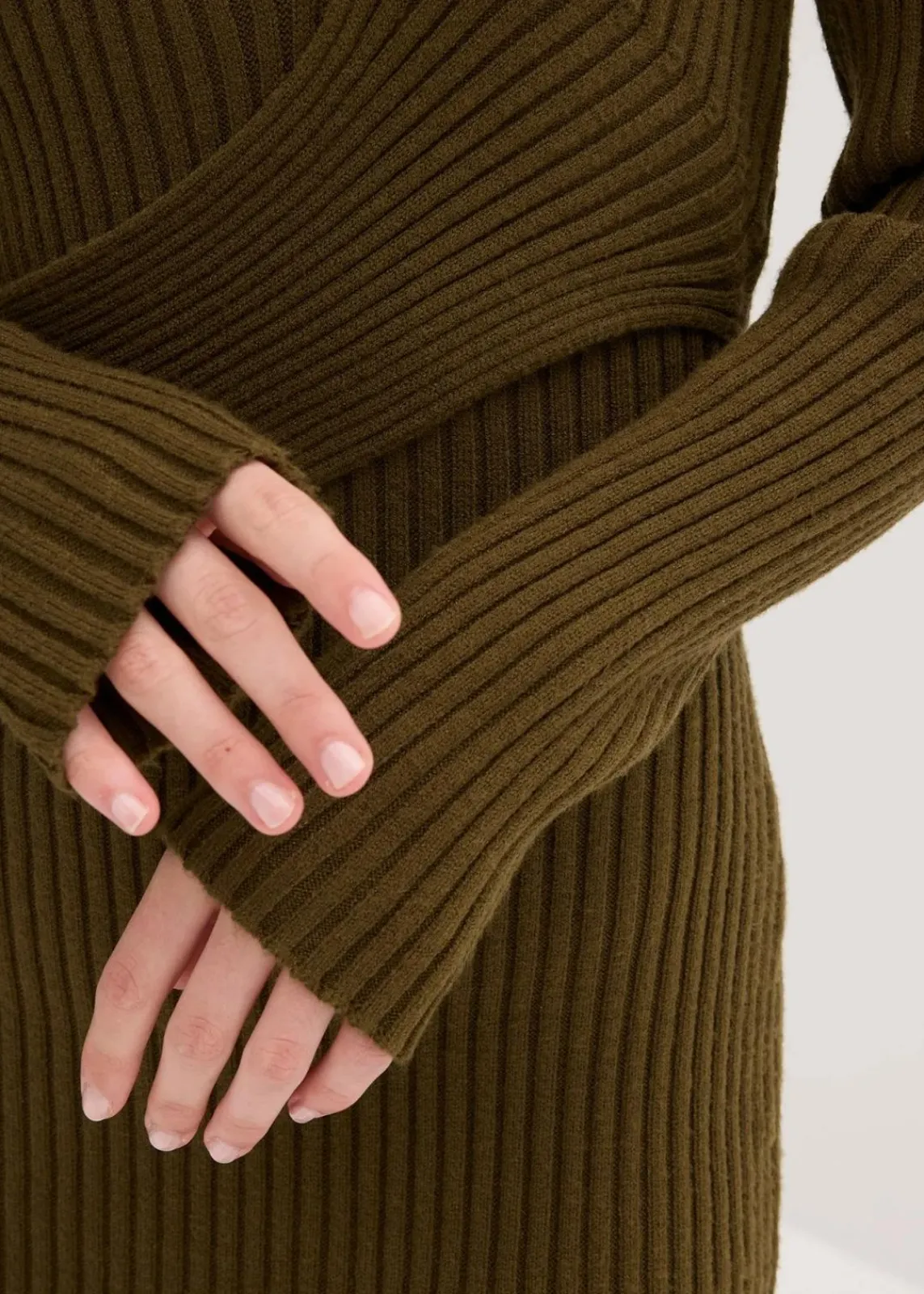 bonprix Bekleidung·Umstandsmode|Bekleidung·Pullover & Strickjacken|Strickkleid aus Viskose-Mix erdoliv