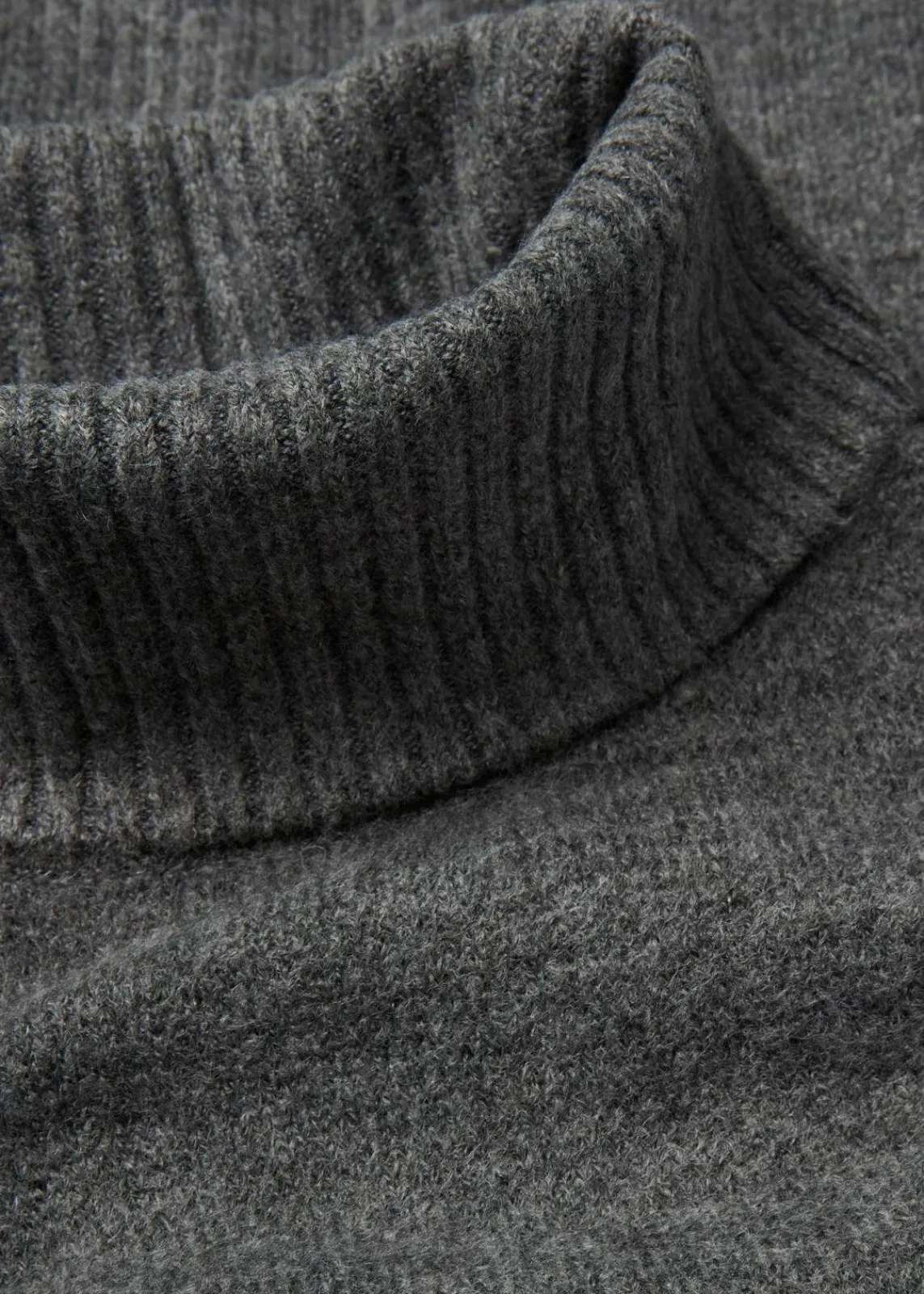 Strickkleid mit Schlitz|bonprix Outlet