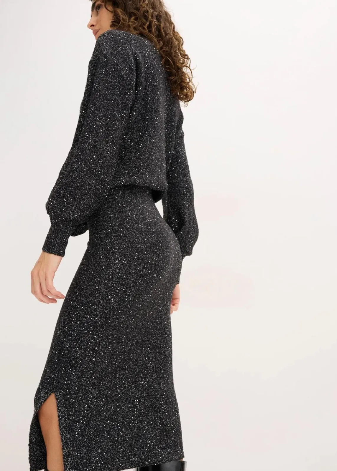 bonprix Bekleidung·Sportbekleidung|Zweiteiler & Sets|Strickrock schwarz