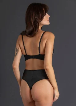 bonprix Große Cups D-H|Erotikwäsche|Stringbody ouvert mit Wetlook schwarz