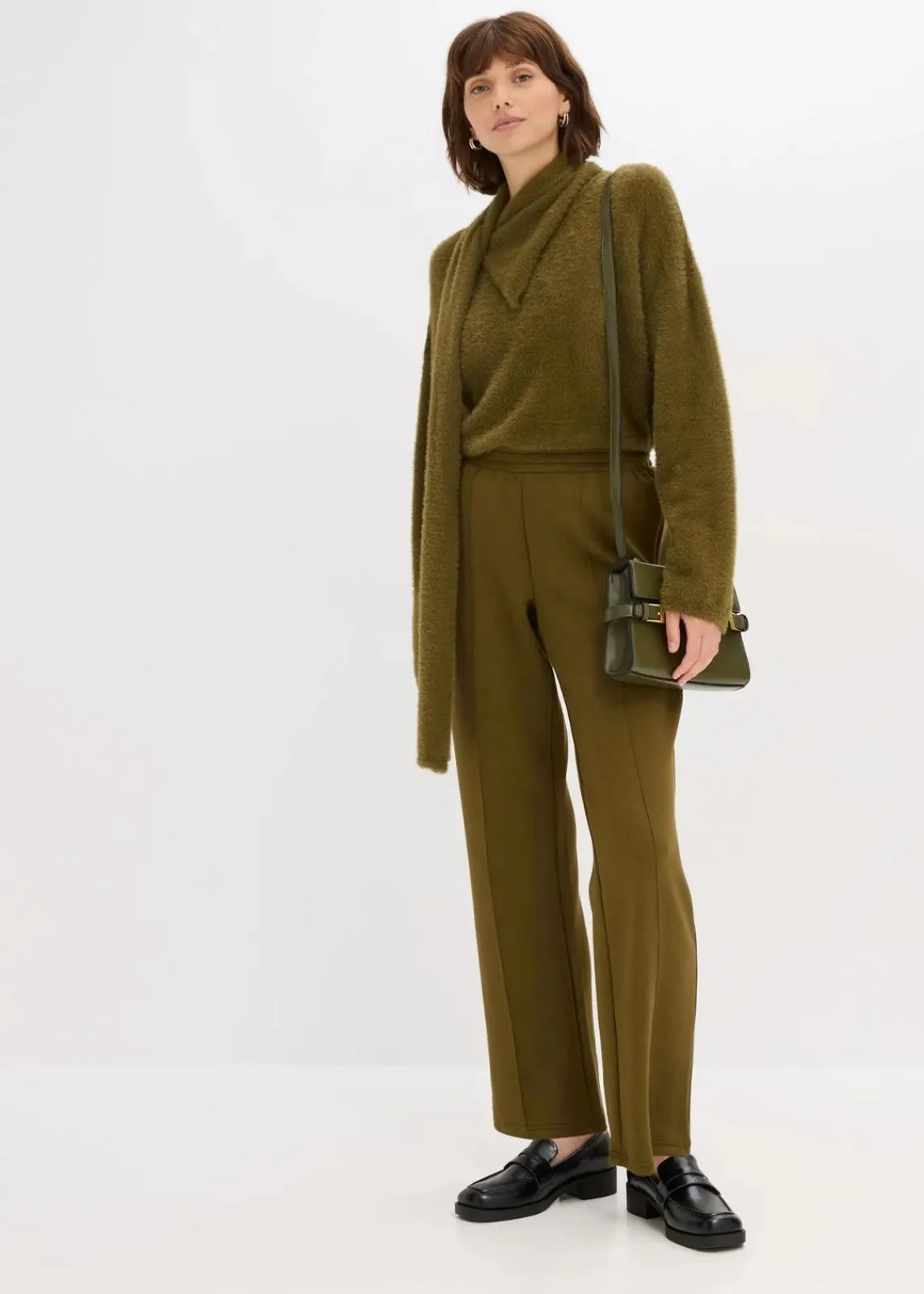 bonprix Hosen|Sweat|Sweathose aus softem Viskose-Mix erdoliv