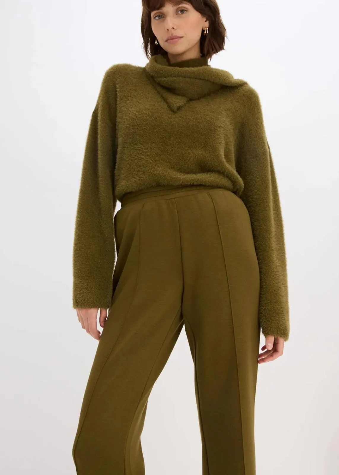 bonprix Hosen|Sweat|Sweathose aus softem Viskose-Mix erdoliv