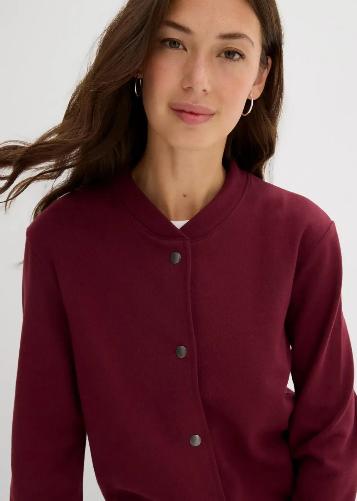 bonprix Nachhaltigere Materialien|Sweat|Sweatjacke mit Knopfleiste ahornrot