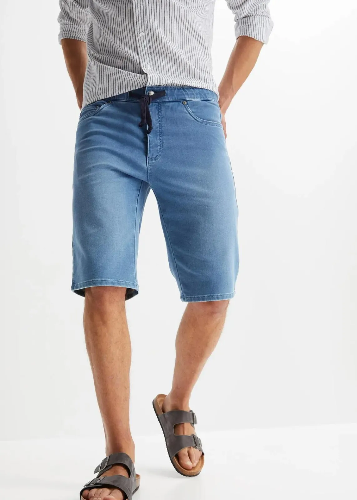 bonprix Große Größen|Shorts|Sweat-Jeans-Bermuda mit Komfortschnitt, Regular Fit hellblau denim