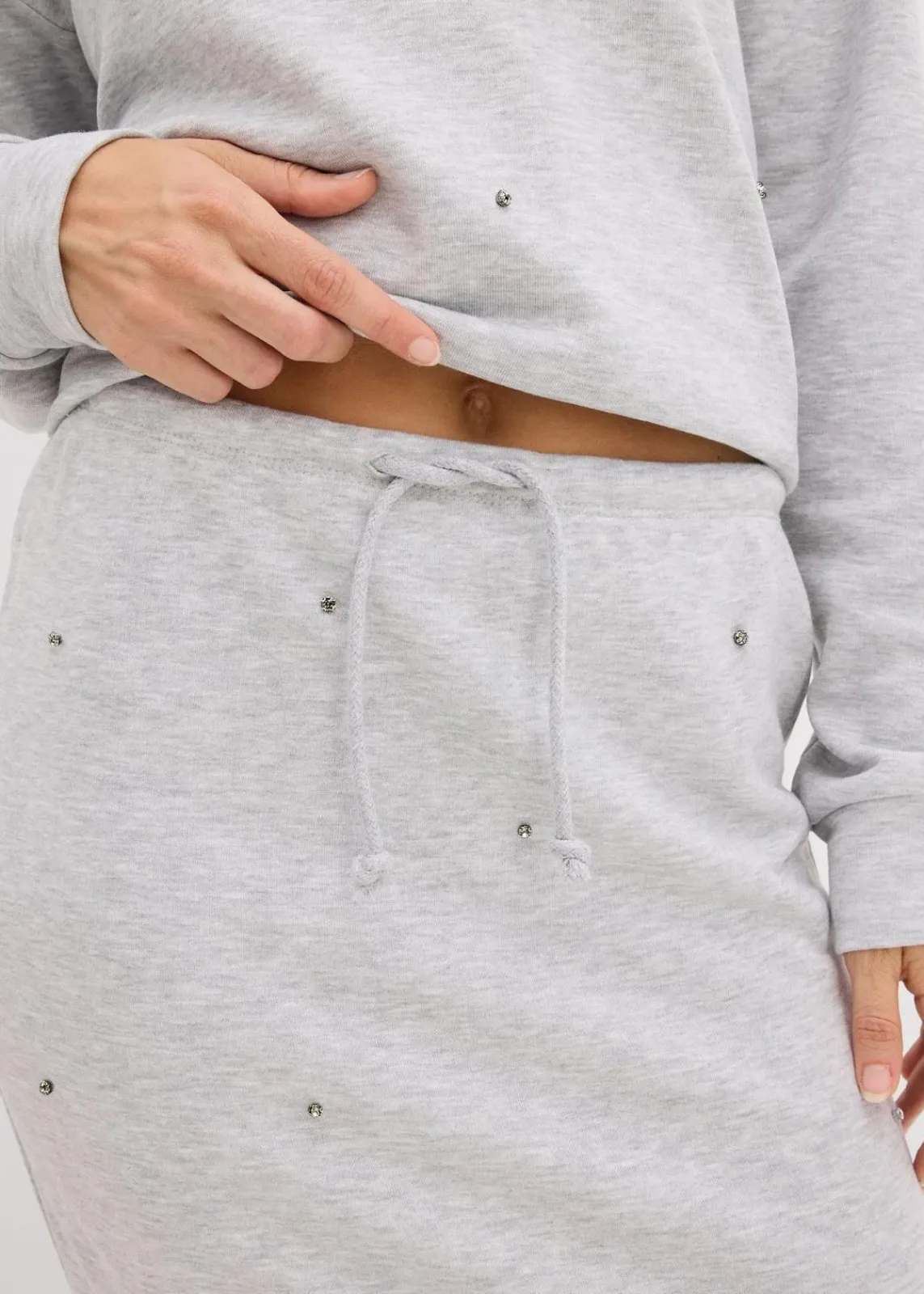 Sweatrock mit Nieten|bonprix New