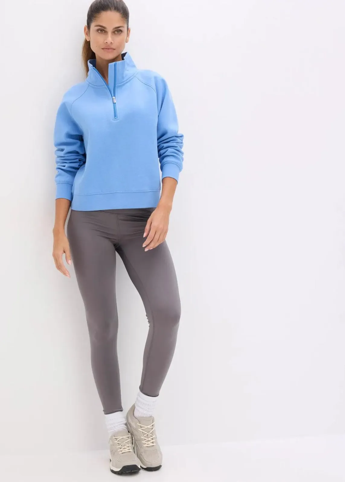 bonprix Bekleidung·Röcke|Bekleidung·Blusen & Tuniken|Sweatshirt aus reiner Bio-Baumwolle mittelblau