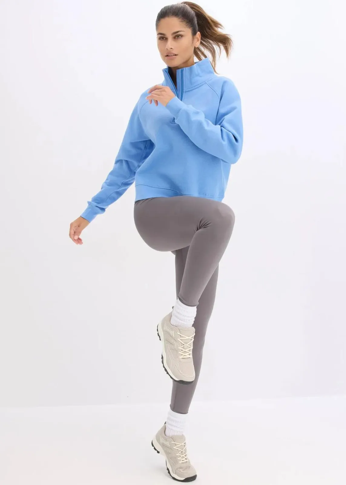 bonprix Bekleidung·Röcke|Bekleidung·Blusen & Tuniken|Sweatshirt aus reiner Bio-Baumwolle mittelblau