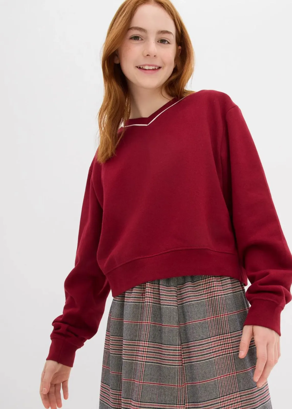 bonprix Mädchen 9-16 Jahre·Sweat & Strick|Mädchen 2-8 Jahre·Nachhaltigere Materialien|Sweatshirt aus reiner Bio-Baumwolle pflaumenrot