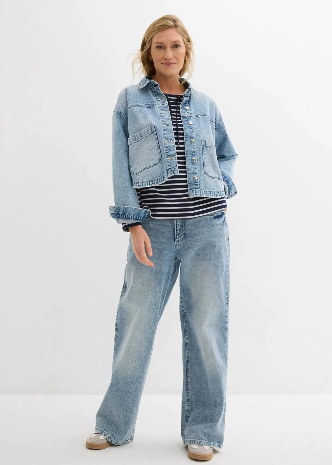 bonprix Sweat|Sweatshirt aus Strukturmaterial dunkelblau/weiß gestreift