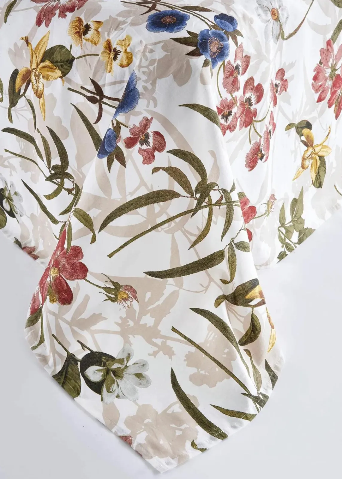 bonprix Geschirr & Servieren|Hussen & Sofaüberwürfe|Tagesdecke mit floralem Design beige