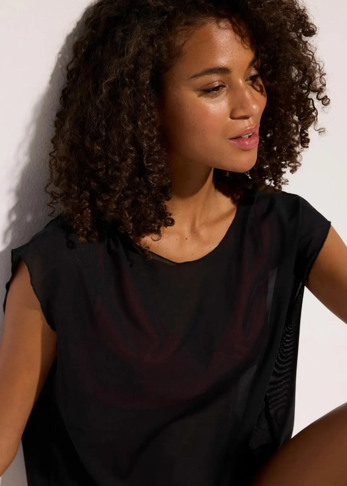 bonprix Strandmode|Bademode·Strandmode|Transparentes Strandhirt mit Kapuze schwarz