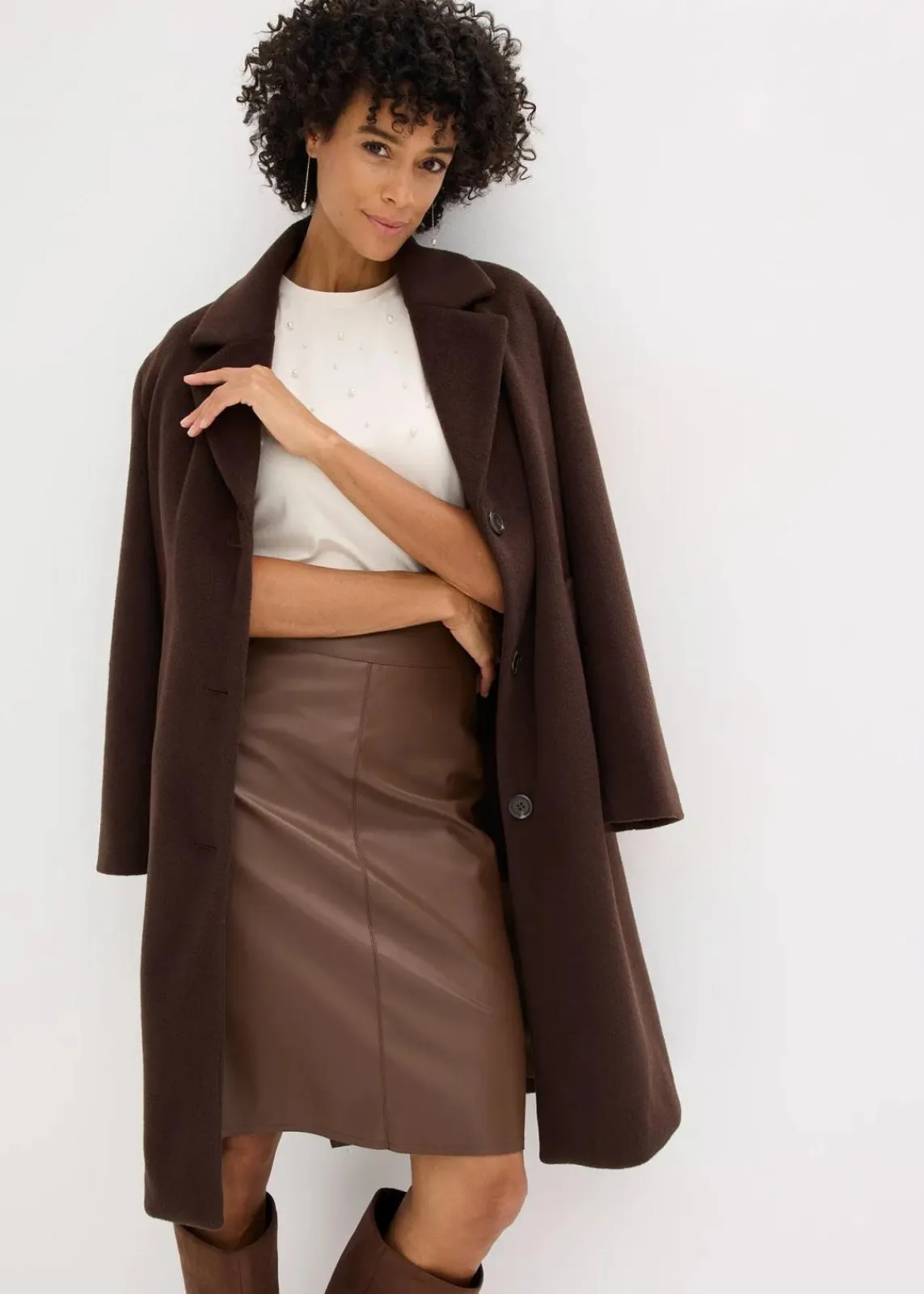 bonprix Bekleidung·Sportbekleidung|Röcke|Trendiger Lederimitat-Bleistiftrock braun