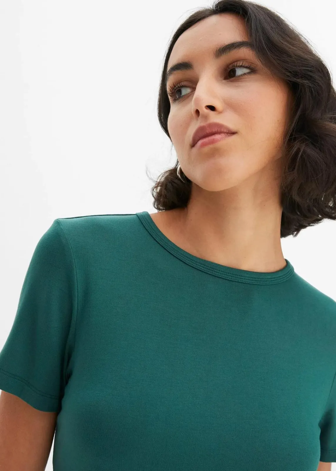 bonprix Nachhaltigere Materialien|Shirts & Tops|T-Shirt aus fließender Viskose mattgrün