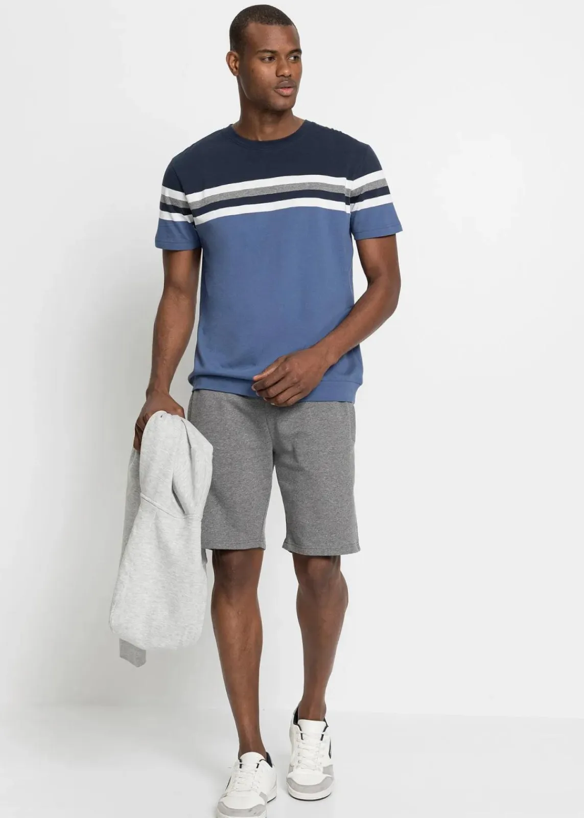 bonprix Große Größen|Shirts & Polos|T-Shirt aus reiner Baumwolle hellindigo gestreift